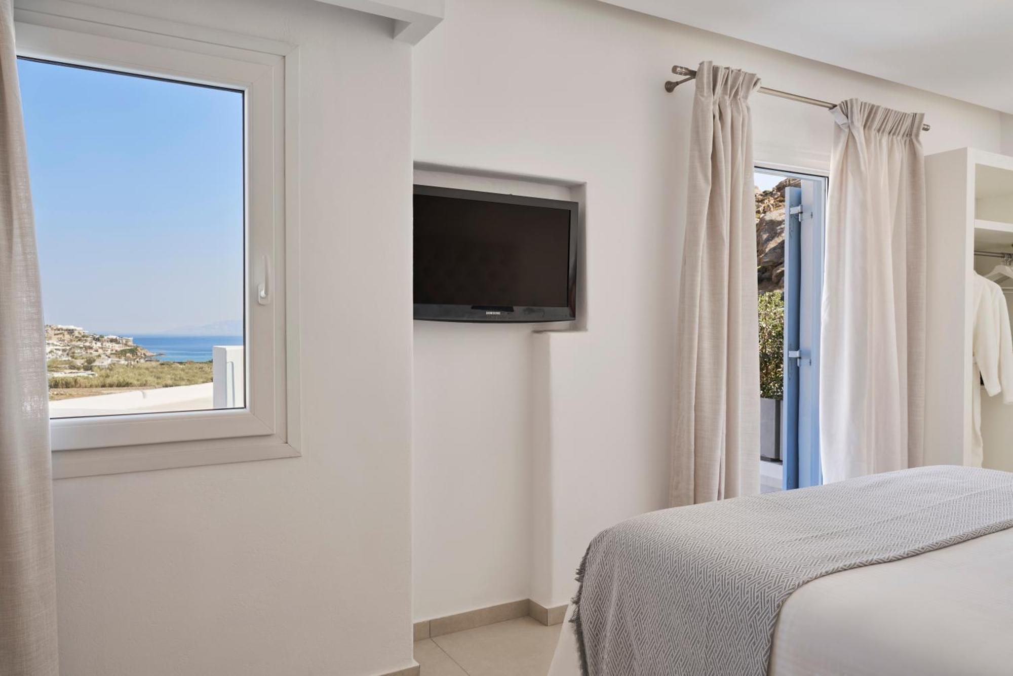 Paradise View מלון