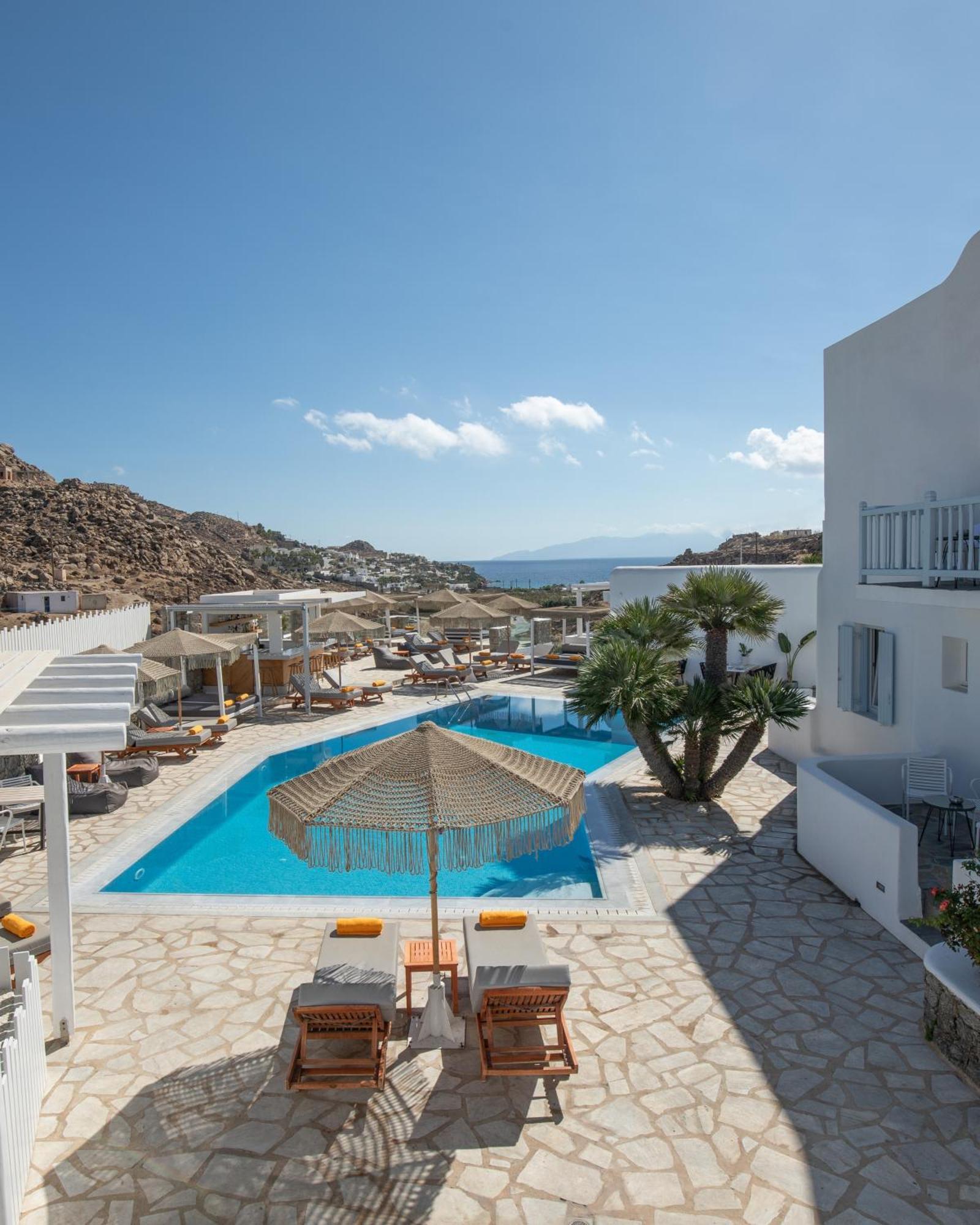 Paradise View 3*